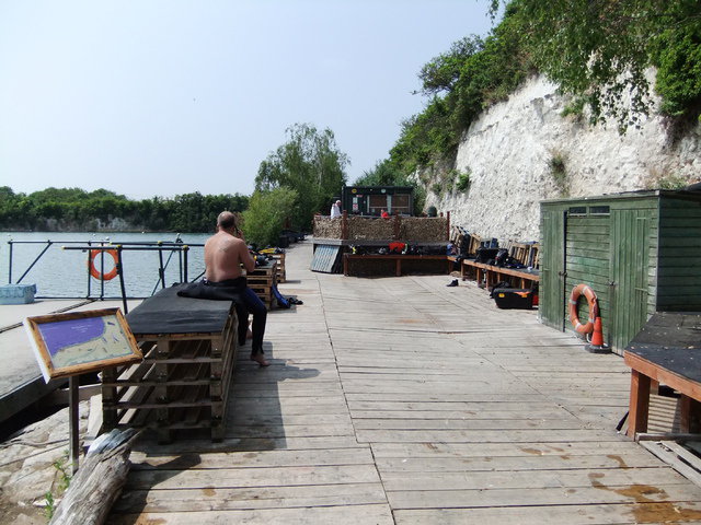 Buckland Lake Dive Centre - Dive Center in United Kingdom