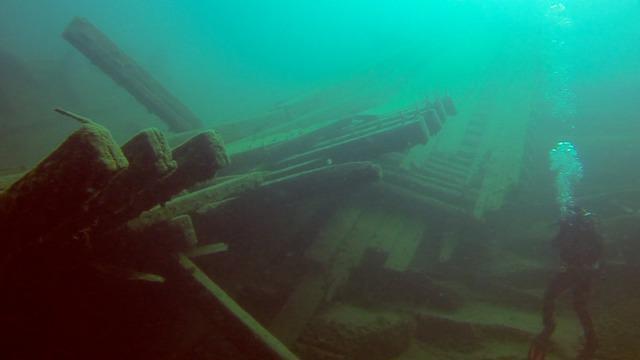 Diving in Canada, Ontario - By Jeroam