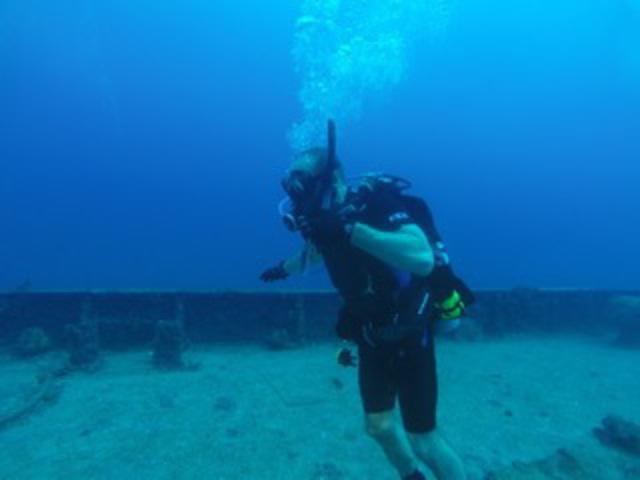 Rainbow Reef Dive Center - Dive Center in United States